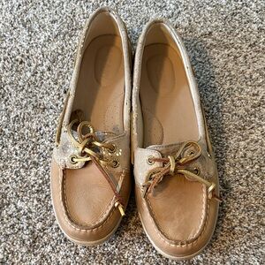 Sperry Top Sider Tan Leather and Gold-Accent Moccasin Boat Shoes. Size 8.5.